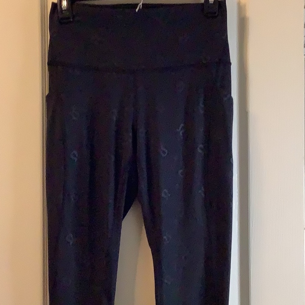 Lululemon Yogo Emboss Align 25” Pocket Tights